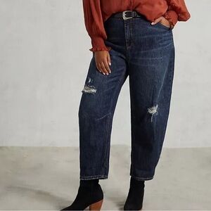 Anthropologie Pilcro The Bow Boyfriend Jeans Relaxed Fit Size 29 Distressed Blue